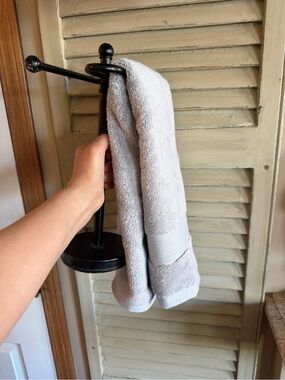 Soft Gray Hand Towel - Plush Everyday Bath Towel